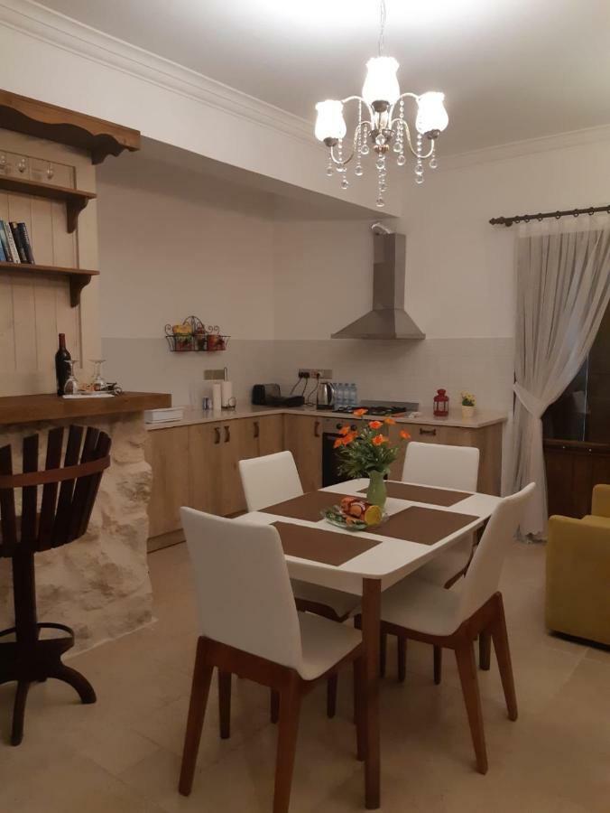 Malia Apartment Famagusta  Luaran gambar